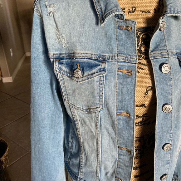 Denim jacket - Picture 2 of 6